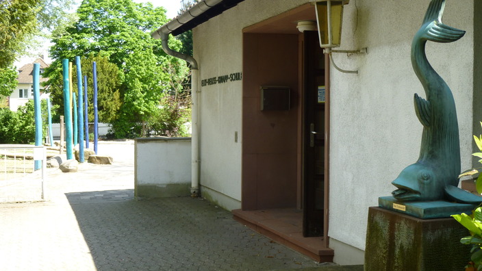 Außenansicht Elly-Heuss-Knapp-Schule (Elly)